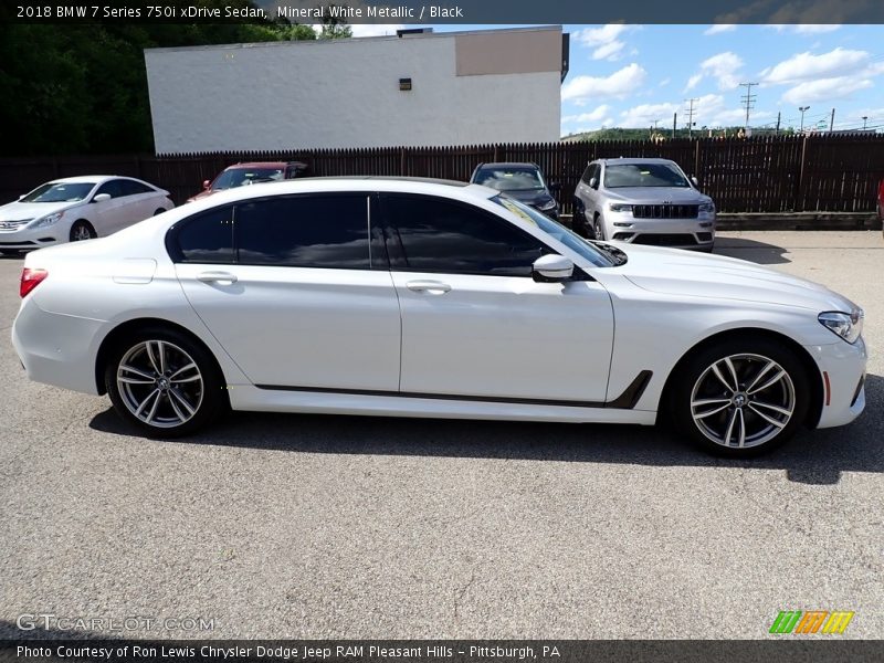 Mineral White Metallic / Black 2018 BMW 7 Series 750i xDrive Sedan