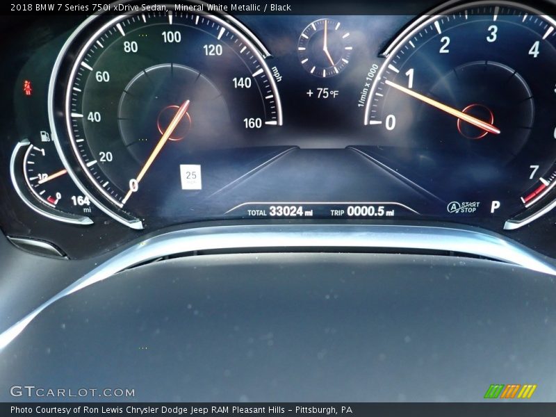 Mineral White Metallic / Black 2018 BMW 7 Series 750i xDrive Sedan