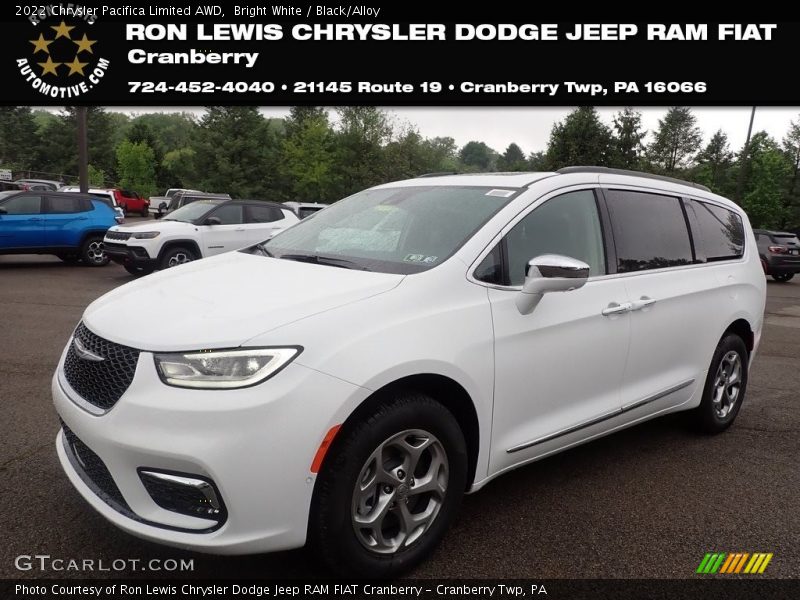 Bright White / Black/Alloy 2022 Chrysler Pacifica Limited AWD