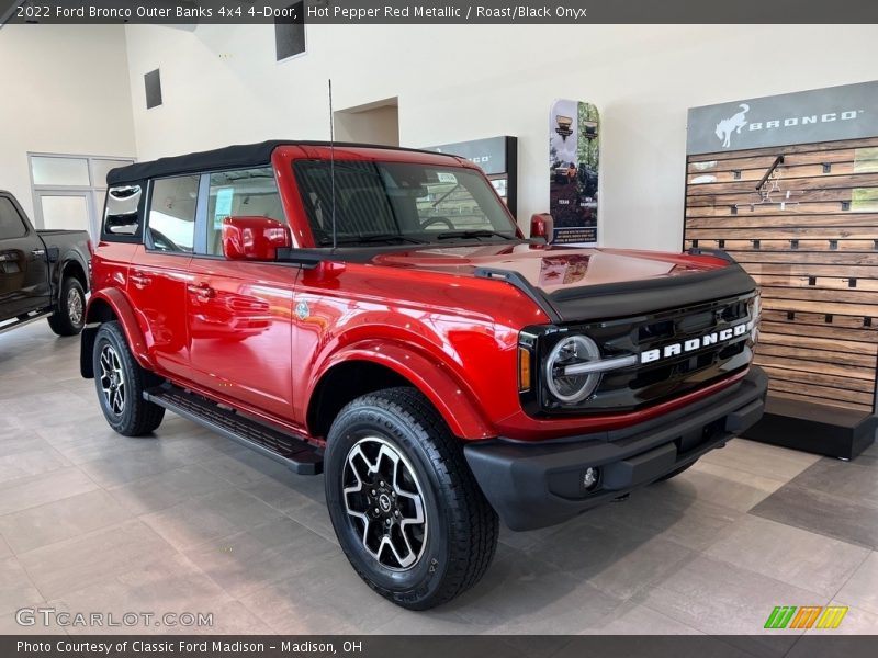  2022 Bronco Outer Banks 4x4 4-Door Hot Pepper Red Metallic