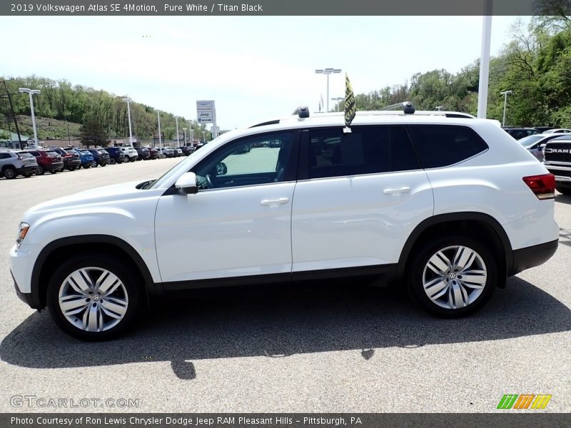 Pure White / Titan Black 2019 Volkswagen Atlas SE 4Motion