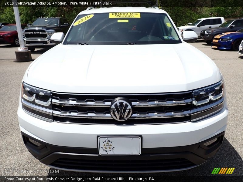 Pure White / Titan Black 2019 Volkswagen Atlas SE 4Motion