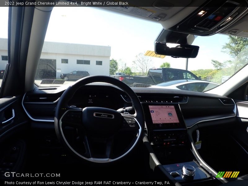 Bright White / Global Black 2022 Jeep Grand Cherokee Limited 4x4