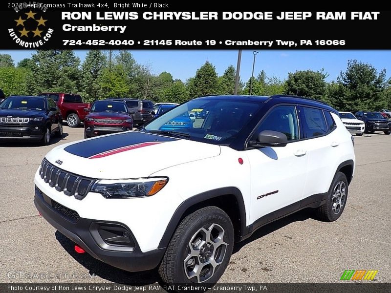 Bright White / Black 2022 Jeep Compass Trailhawk 4x4