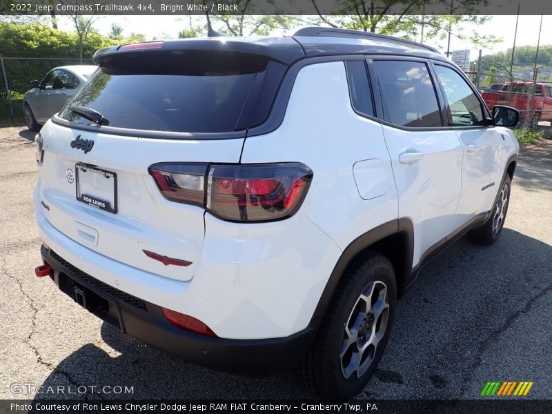 Bright White / Black 2022 Jeep Compass Trailhawk 4x4