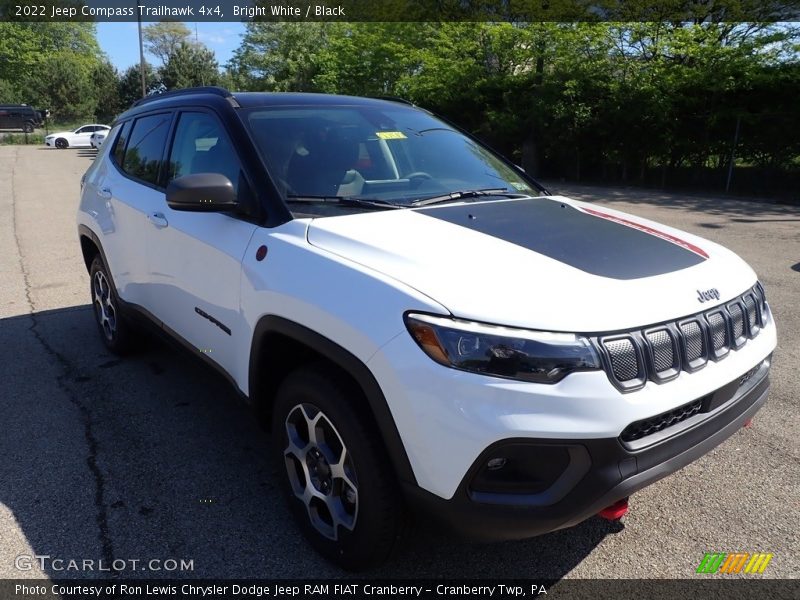 Bright White / Black 2022 Jeep Compass Trailhawk 4x4