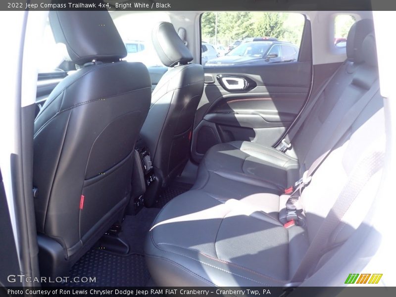 Bright White / Black 2022 Jeep Compass Trailhawk 4x4