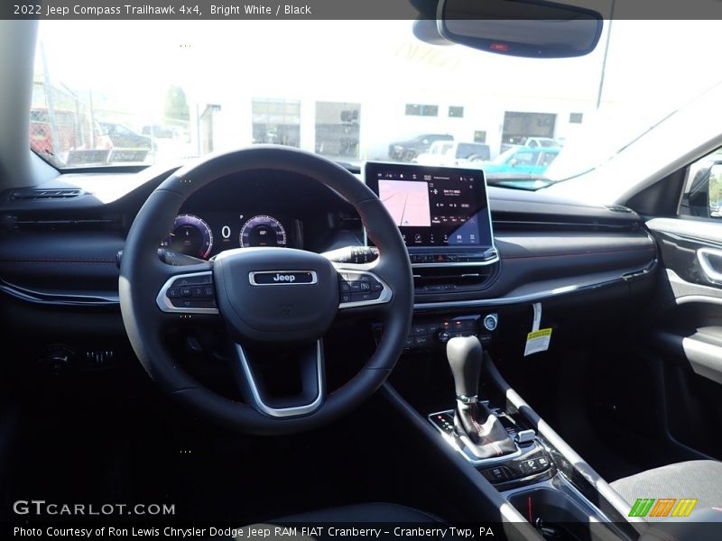 Bright White / Black 2022 Jeep Compass Trailhawk 4x4