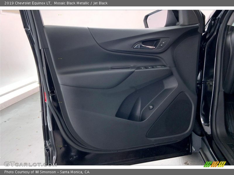 Mosaic Black Metallic / Jet Black 2019 Chevrolet Equinox LT
