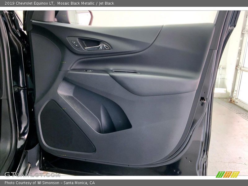 Mosaic Black Metallic / Jet Black 2019 Chevrolet Equinox LT