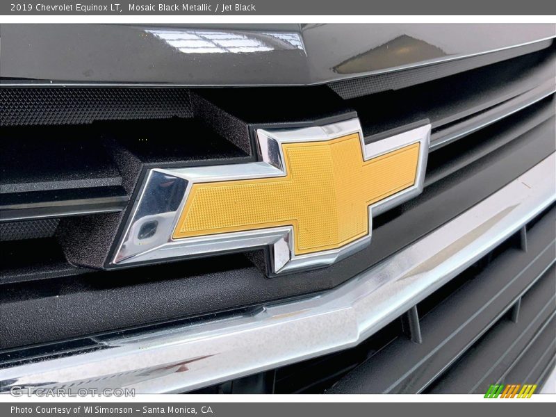 Mosaic Black Metallic / Jet Black 2019 Chevrolet Equinox LT