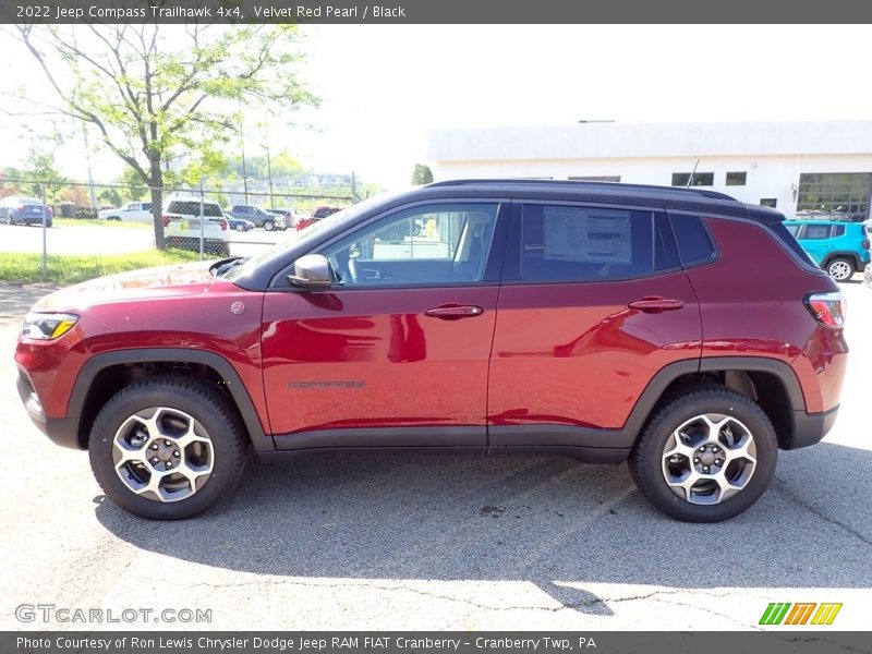  2022 Compass Trailhawk 4x4 Velvet Red Pearl