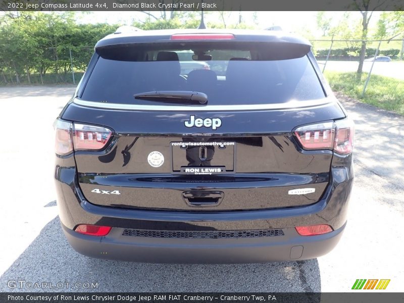 Diamond Black Crystal Pearl / Black 2022 Jeep Compass Latitude 4x4