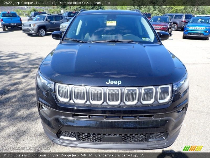 Diamond Black Crystal Pearl / Black 2022 Jeep Compass Latitude 4x4