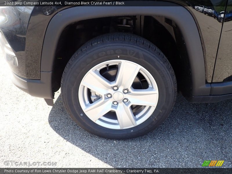 Diamond Black Crystal Pearl / Black 2022 Jeep Compass Latitude 4x4