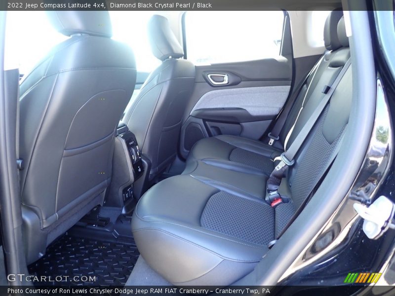 Diamond Black Crystal Pearl / Black 2022 Jeep Compass Latitude 4x4