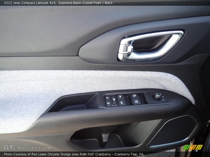Diamond Black Crystal Pearl / Black 2022 Jeep Compass Latitude 4x4