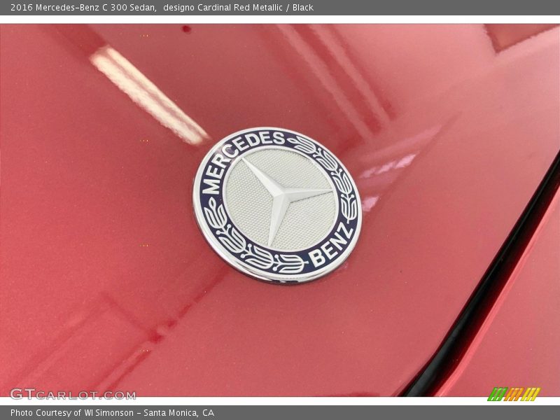 designo Cardinal Red Metallic / Black 2016 Mercedes-Benz C 300 Sedan