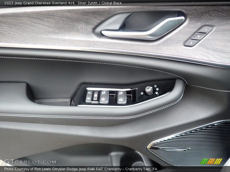 Door Panel of 2022 Grand Cherokee Overland 4x4