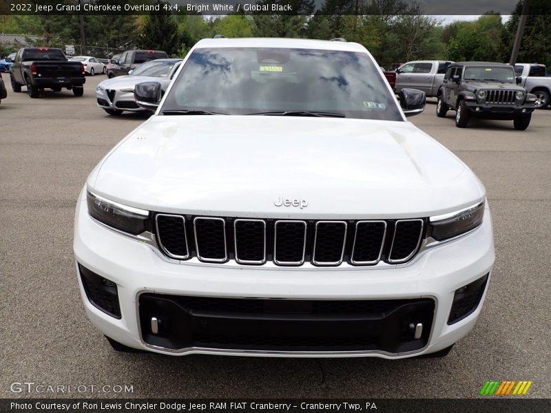 Bright White / Global Black 2022 Jeep Grand Cherokee Overland 4x4
