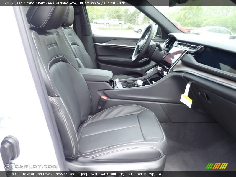 Bright White / Global Black 2022 Jeep Grand Cherokee Overland 4x4