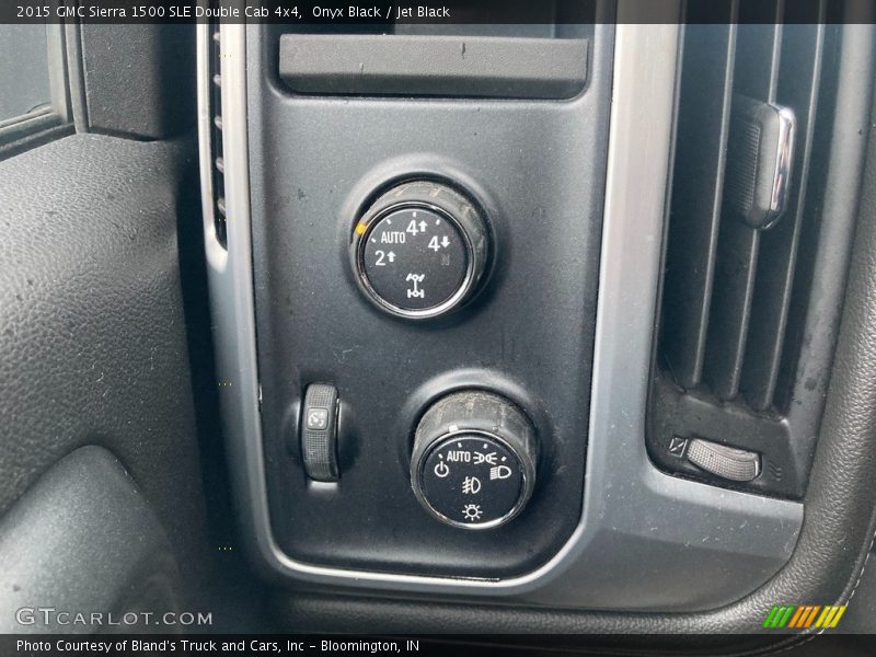 Onyx Black / Jet Black 2015 GMC Sierra 1500 SLE Double Cab 4x4
