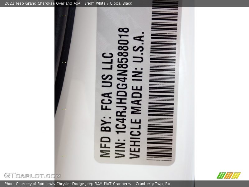 Bright White / Global Black 2022 Jeep Grand Cherokee Overland 4x4