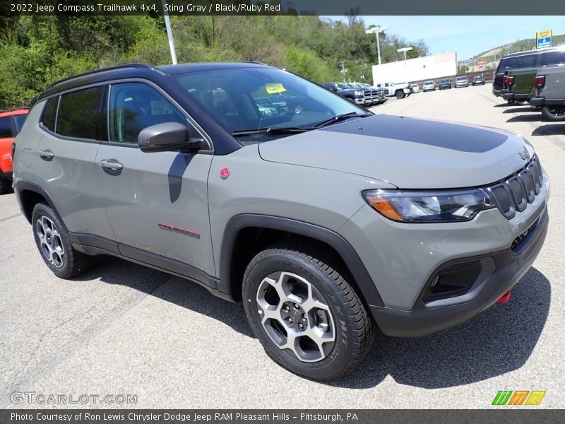 Sting Gray / Black/Ruby Red 2022 Jeep Compass Trailhawk 4x4