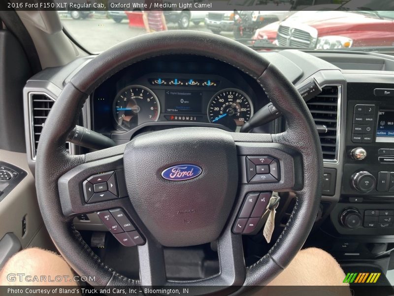 Oxford White / Medium Light Camel 2016 Ford F150 XLT Regular Cab