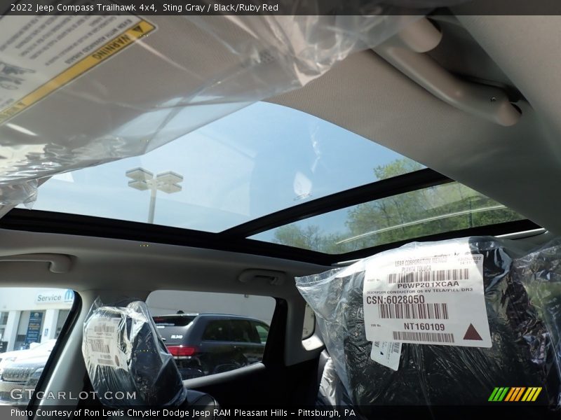 Sting Gray / Black/Ruby Red 2022 Jeep Compass Trailhawk 4x4