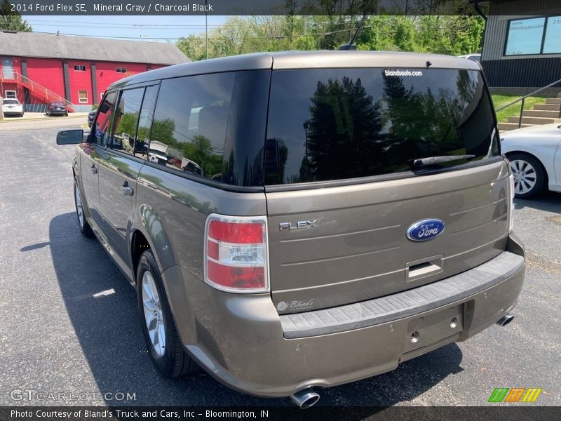 Mineral Gray / Charcoal Black 2014 Ford Flex SE