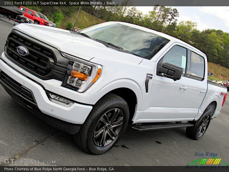 Space White Metallic / Black 2022 Ford F150 XLT SuperCrew 4x4