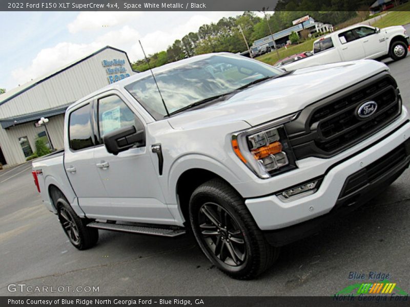 Space White Metallic / Black 2022 Ford F150 XLT SuperCrew 4x4
