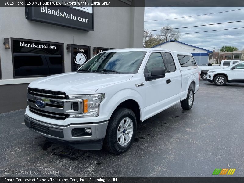 Oxford White / Earth Gray 2019 Ford F150 XLT SuperCab