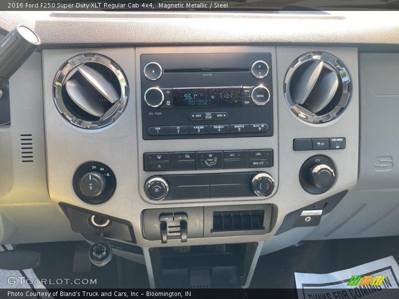 Controls of 2016 F250 Super Duty XLT Regular Cab 4x4