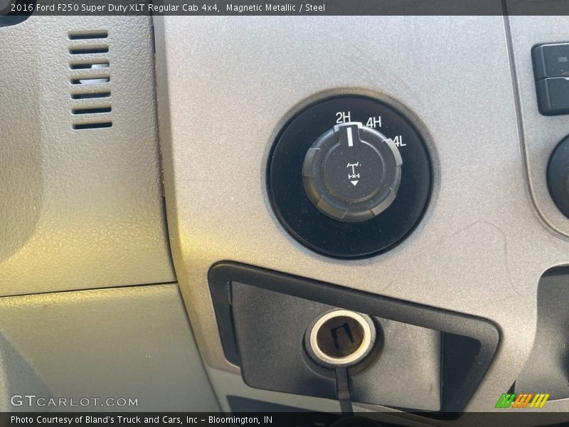 Controls of 2016 F250 Super Duty XLT Regular Cab 4x4