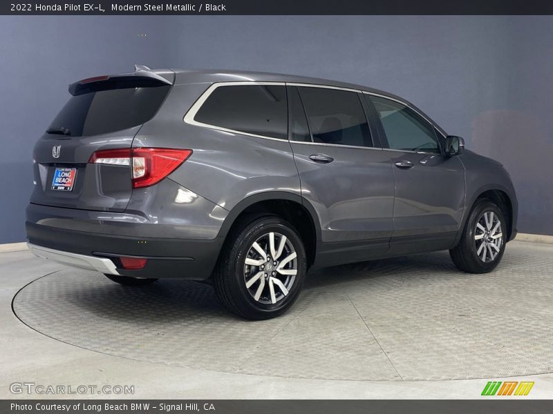 Modern Steel Metallic / Black 2022 Honda Pilot EX-L