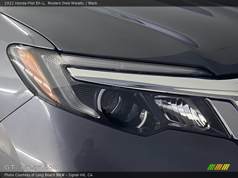 Modern Steel Metallic / Black 2022 Honda Pilot EX-L