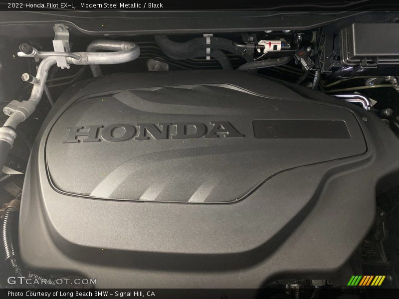 Modern Steel Metallic / Black 2022 Honda Pilot EX-L
