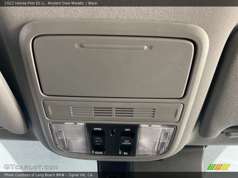 Modern Steel Metallic / Black 2022 Honda Pilot EX-L