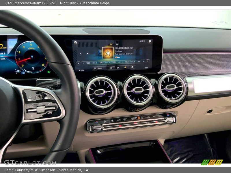 Night Black / Macchiato Beige 2020 Mercedes-Benz GLB 250