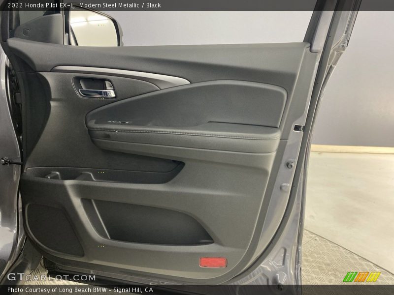 Modern Steel Metallic / Black 2022 Honda Pilot EX-L