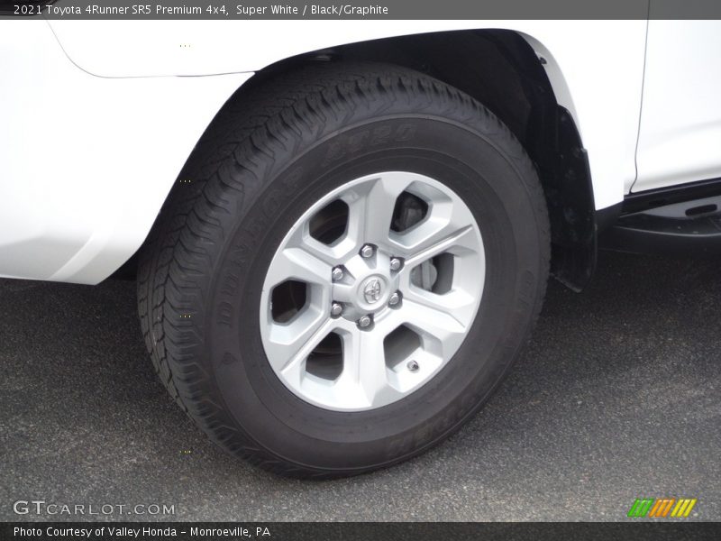 Super White / Black/Graphite 2021 Toyota 4Runner SR5 Premium 4x4