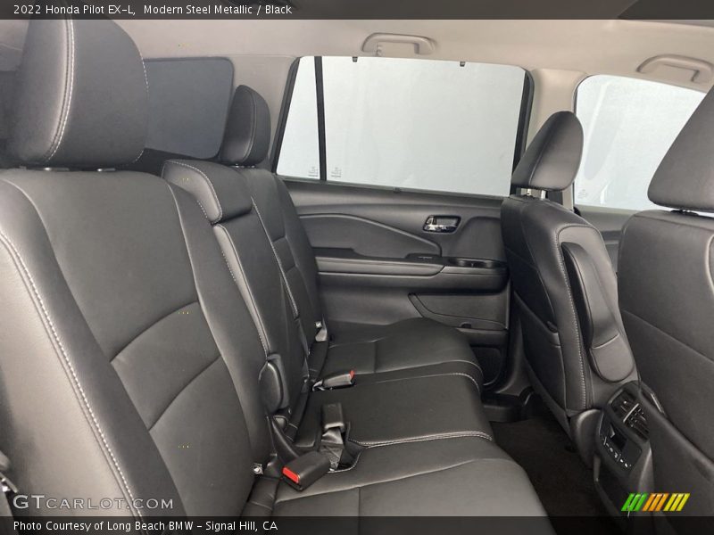Modern Steel Metallic / Black 2022 Honda Pilot EX-L