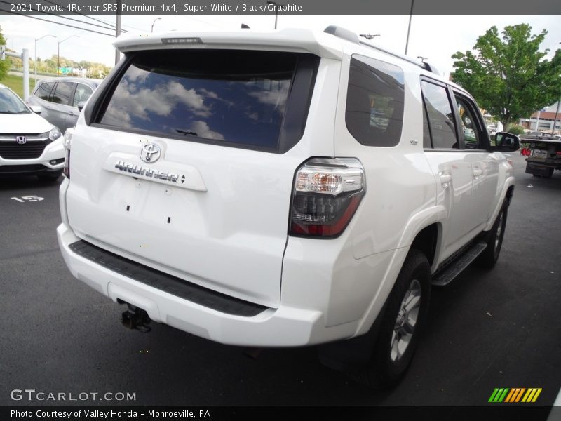 Super White / Black/Graphite 2021 Toyota 4Runner SR5 Premium 4x4
