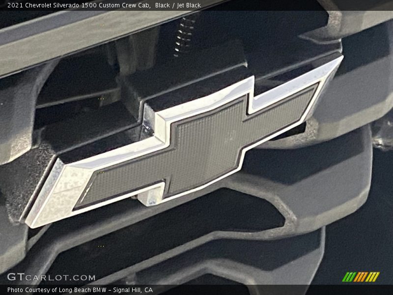  2021 Silverado 1500 Custom Crew Cab Logo