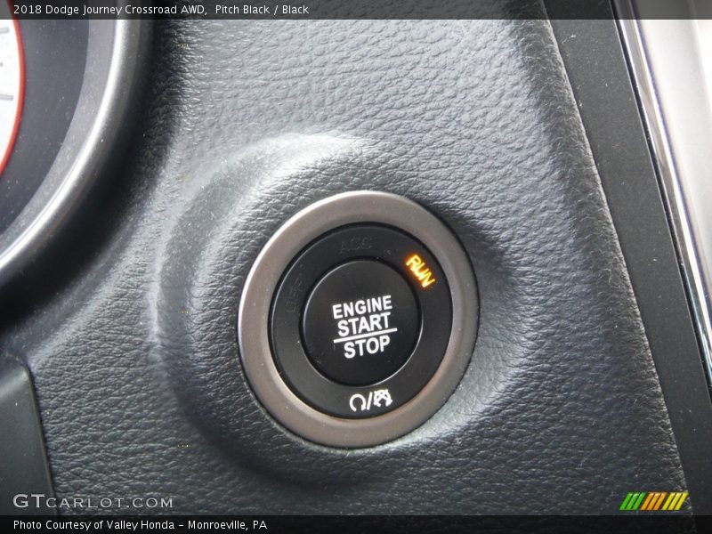 Pitch Black / Black 2018 Dodge Journey Crossroad AWD