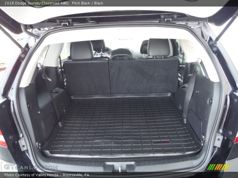 Pitch Black / Black 2018 Dodge Journey Crossroad AWD