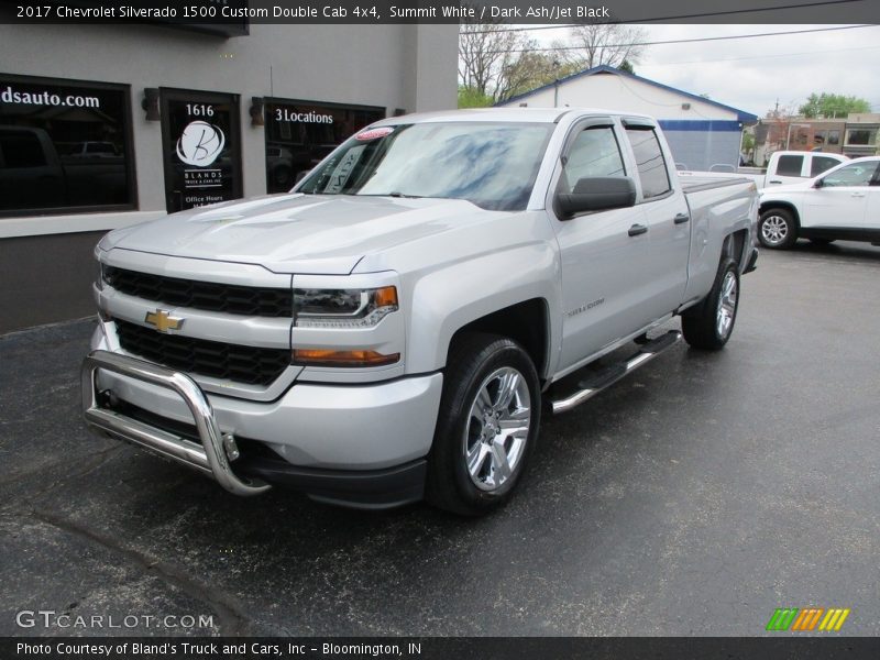Summit White / Dark Ash/Jet Black 2017 Chevrolet Silverado 1500 Custom Double Cab 4x4