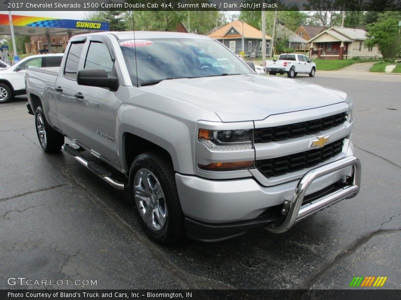 Summit White / Dark Ash/Jet Black 2017 Chevrolet Silverado 1500 Custom Double Cab 4x4